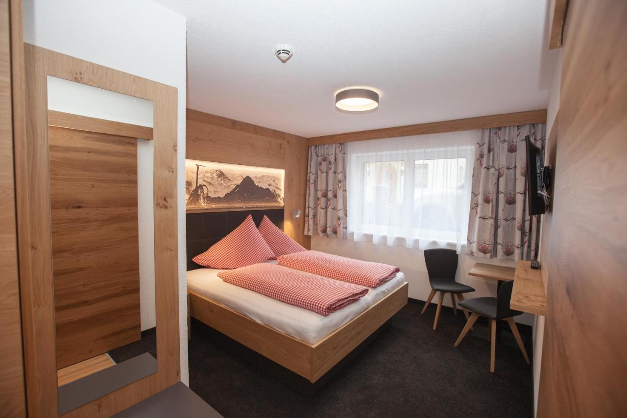 Bed and Breakfast Haus Kuechelspitz Ишгль Экстерьер фото
