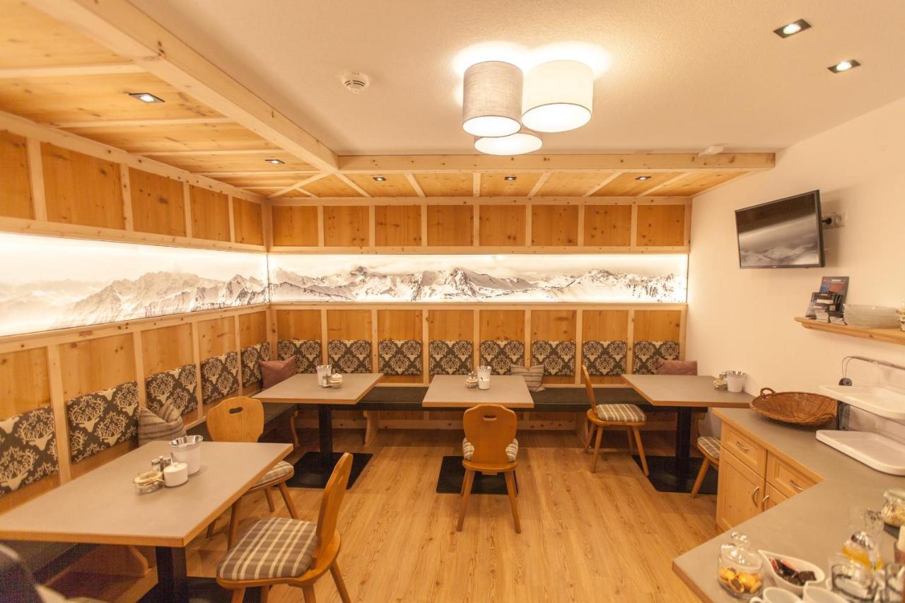Bed and Breakfast Haus Kuechelspitz Ишгль Экстерьер фото