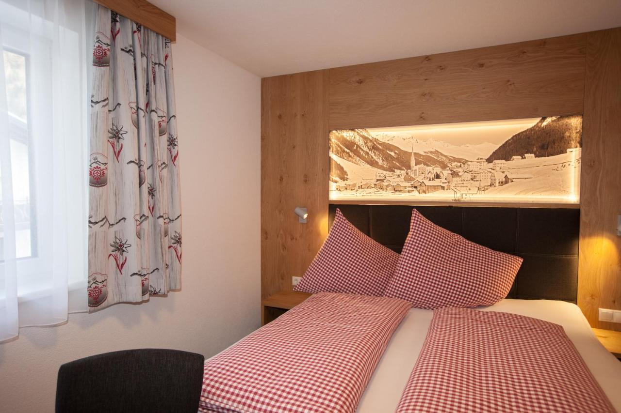 Bed and Breakfast Haus Kuechelspitz Ишгль Экстерьер фото