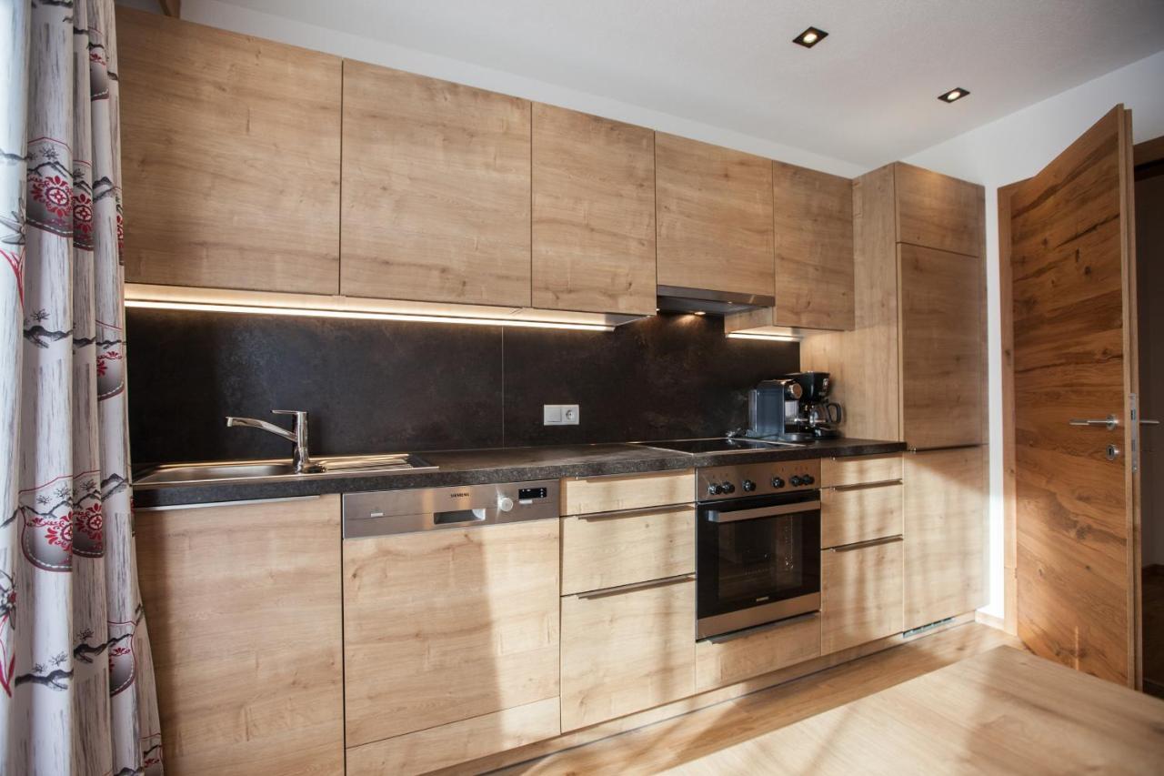 Bed and Breakfast Haus Kuechelspitz Ишгль Экстерьер фото